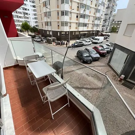 Aconchegante T1 A 50 M Da Praia. Apartman