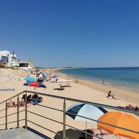 Apartman Aconchegante T1 A 50 M Da Praia. Armação de Pêra