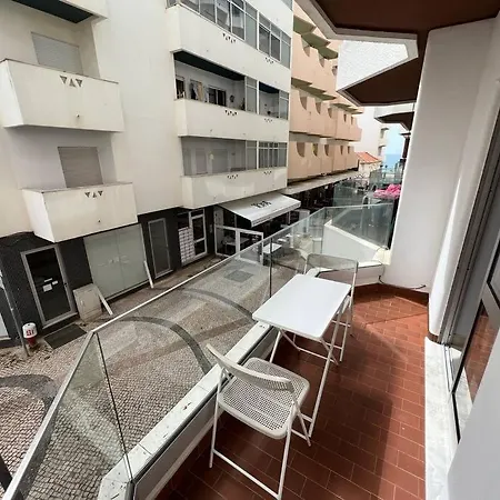 Aconchegante T1 A 50 M Da Praia. Apartman *