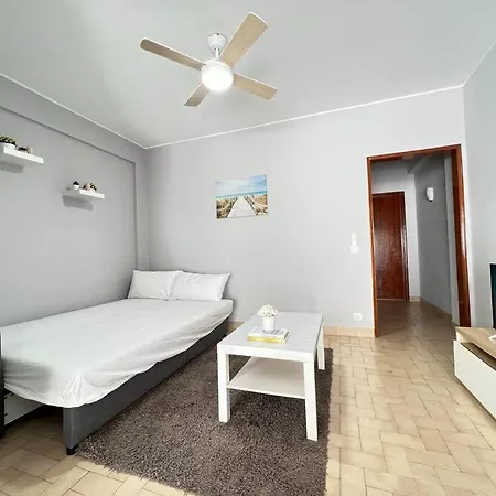 Apartman Aconchegante T1 A 50 M Da Praia. *