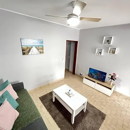 Apartman Aconchegante T1 A 50 M Da Praia. *